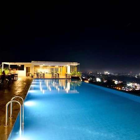 Student Park Hotel Yogyakarta Kültér fotó
