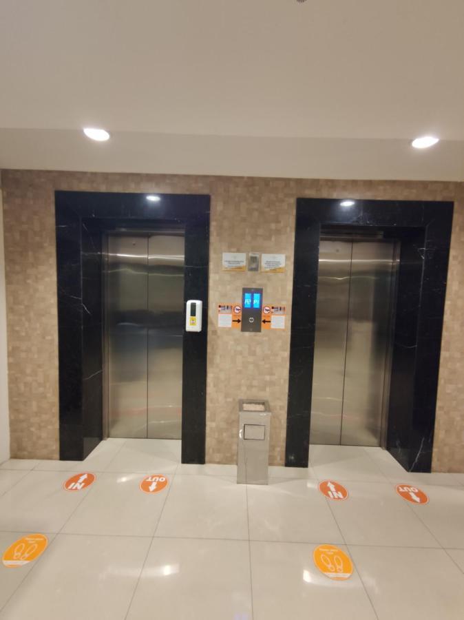 Student Park Hotel Yogyakarta Kültér fotó