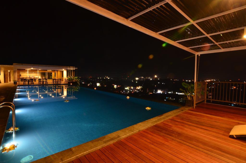 Student Park Hotel Yogyakarta Kültér fotó