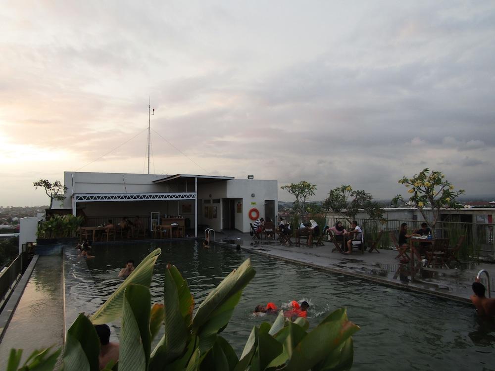 Student Park Hotel Yogyakarta Kültér fotó