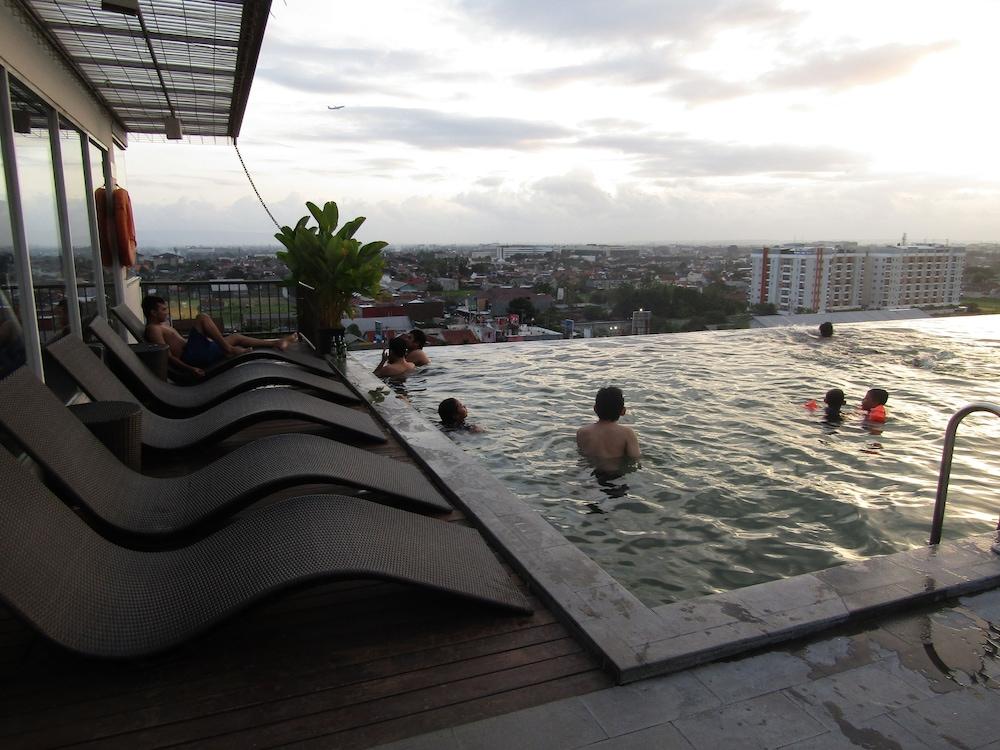 Student Park Hotel Yogyakarta Kültér fotó