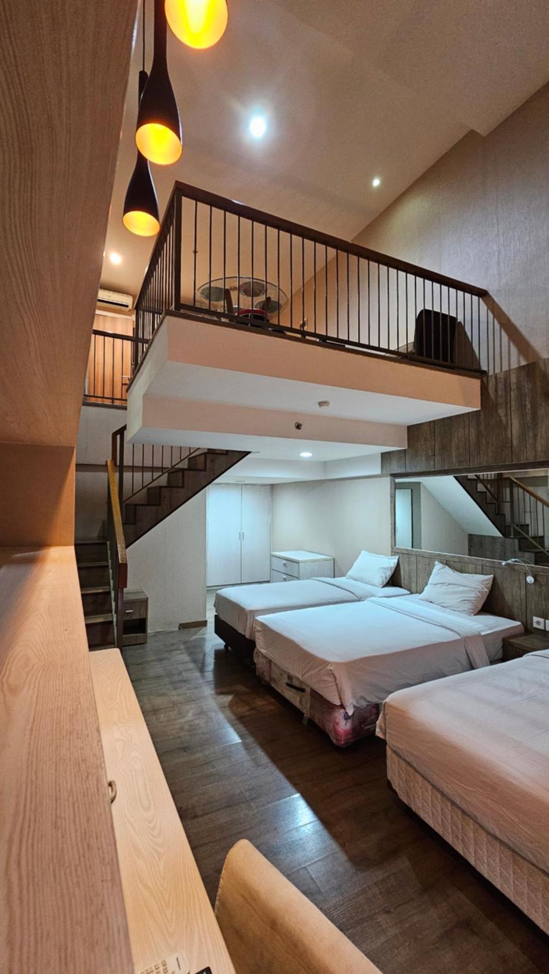Student Park Hotel Yogyakarta Kültér fotó
