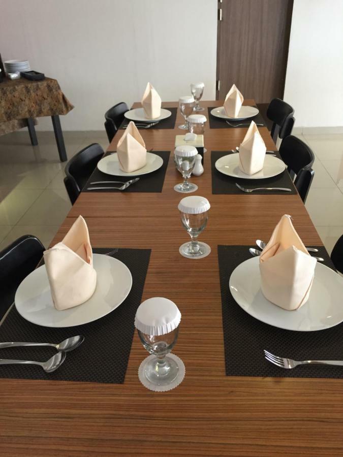 Student Park Hotel Yogyakarta Kültér fotó